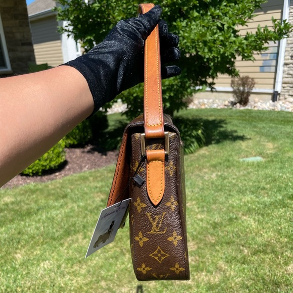 ‼️SOLD‼️❤️✨AUTHENTIC✨❤️ Authentic Louis Vuitton Saint Cloud GM - Picture 15 of 17